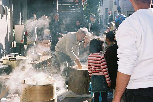 餅つき大会(ほのか・さくらの家)