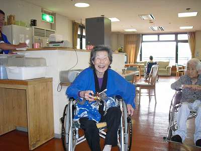おやつの屋台(日の出紫苑)