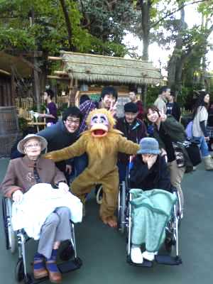 ディズニーランド外出(日の出紫苑)